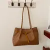 Bolsa Tote Nova Padrão Retrô Outono 2026 Feminina Grande Capacidade para o Dia a Dia Ombro Mão Bolsinha Tecida Atacado Bolsa Feminina
