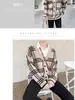 Nuevo Cárdigan de Punto para Hombre Primavera y Otoño 2025 Nuevo de Moda Casual Abrigo Suéter Rayado para Personas de Mediana Edad y Jóvenes Ropa de Abrigo