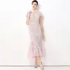 Novo Vestido de Renda sereia de Manga Curta Elegante Estilo Chanel Afinando a Cintura com Recortes Outono 2025