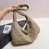 Bolso de Invierno Transfronterizo para Mujer 2026 Moda Coreana Acolchado Diamante Hilo Bordado Bolso de Hombro para Mujer Acolchado de Algodón Elegante Bolso de Hombro Único para Mujer