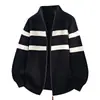 Comercio exterior transfronterizo otoño e invierno 2026 chaqueta suéter cárdigan de punto para hombre, chaqueta de punto a rayas estilo old money para hombre