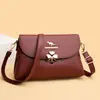 Bolso de Mano de Marca para Mujer 2026 Modelo Nuevo Bolso de Hombro Único Cruzado con Textura de Cuero, Bolso Pequeño Versátil para Mujer, Bolso de Moda para Mamá de Edad Media