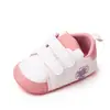 Zapatos para bebé de Primavera y Otoño 0-1 año suela suave casual para bebé y niño pequeño fábrica de zapatos para bebé directo BB2314