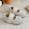 Zapatos de vestir sencillos para niña, Nuevos zapatos de cuero tejidos de verano, Estilo princesa 2026, Adorno de encaje, Lazo de perla, Dulce