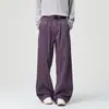 Pantalones casuales estilo americano para hombre, marca de moda high-street, corte limpio (cleanfit), color liso, plisados, con remaches decorativos, pierna ancha, corte recto, pantalón largo