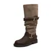 Novos Sapatos Cinto Retrô Fivela Western Patchwork Botas de Cano Alto Botas de Montaria Femininas Plissado 2026 Estilo Europeu e Americano Tendência