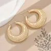 Brincos Decorativos Redondos Dourados em Forma de Lua Crescente Estilo Europeu e Americano Transfronteiriços Geométricos Simples Moda Exagerada