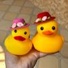 Loja de Chá de Leite Pato Amarelo Patinho Amarelo Pato Médio Acessórios Água de Pato Pato Não. 4 Acessórios de Pato Óculos Chapéu Colar Praia