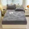 Nuevo Set de Tres Piezas para Cama de Flores Cálidas con Corte de Flor Cortada Torre Furong 2024