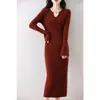 Saia de malha de lã de alta qualidade, estilo novo para outono e inverno, moda flare slim fit, comprimento médio, bodycon, cor sólida