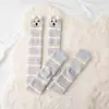 Meias de veludo coral femininas outono e inverno com forro de fleece grossas quentes meias altas de pelúcia cartoon fofo japonês meias até o joelho ou panturrilha