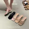 Sandálias Francesas de Dedo com Bico Cuña Femininas Verão Novo Bico Quadrado Tira Cruzada Externas Mulas de Salto Alto High-End