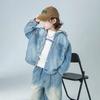 Jaqueta Infantil Primavera e Outono 2025 Novo Estilo para Crianças Maiores, Blusa Jeans com Capuz Tendência Street Style para Outono