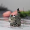 Adornos de animales pequeños de madera Aoki Fan que se pueden hacer con colgantes tallados en madera, pequeños tigres de dibujos animados, lindos regalos tallados en madera.