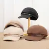 2026 Nuevo Estilo Coreano Gorra Octagonal Pequeña con Logo, Moderna y Versátil, Gorra de Boina Adelgazante, Gorra de Pato, Tendencia