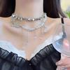 Collar de doble capa con diseño personalizado de gota de agua y lentejuelas de mariposa y perlas de diamante para chica dulce y genial. Cadena larga para clavícula.