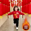 Sudadera Año Nuevo Zodiaco Estilo Chino, Cuello Redondo, Forro Polar, Cálida Prenda Infantil, Atuendo Festivo Versátil Nuevo para Niñas, Moderno