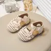 Sandálias de Verão da Moda para Meninas, Estilo Fechado na Ponta para Meninas de 2-3 Anos, Novo Modelo 2026, Sapatos de Verão Macios com Solado para Princesas
