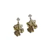 Pendientes Colgantes Hojas Plegadas Aguja de Plata, Pendientes de Moda Nicho Estilo Cotidiano para Viajar al Trabajo, Pendientes de Lujo Ligero de Alta Gama para Mujer