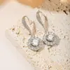 Pendientes de Alto Venta de Oriente Medio Adecuados para Fiestas Nocturnas Ganchos de Oreja de Cobre Incrustados con Circonita Soportan Suministro Transfronterizo Joyería al por Mayor Se Puede Personalizar