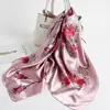 Oferta Especial Seda de Hangzhou Sedas y Satines Bufanda Cuadrada Grande de 90 cm Bufanda de Seda Simulada Bufanda Versátil para Mujer Chal Delgado de Primavera y Otoño Protección Solar
