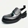 Sapatos Derby de bico redondo para homens, nicho, cores contrastantes, formais, casuais, sapatos de couro feitos à mão para homens, sola grossa, que aumentam a altura, brogue, esculpidos, sapatos masculinos