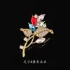Broche Floral de Lujo Ligero para Vestidos Trajes Abrigos Pin Versátil Banquetes Ambiente Diario Accesorios Regalo para Mamá Mejor Amiga