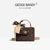 Nuevo bolso de hombro clásico para mujer de gran capacidad 2026 versátil nicho moda simple bolso cruzado