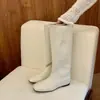 Primer Encuentro con Botas Largas de Caballero Estilo Británico para Mujer Modelo Nuevo Primavera y Otoño 2026 Punta Cuadrada Aumento Interno de Altura Botas Rectas Ajustadas