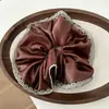 Goma para el pelo scrunchie de jacquard de cuero sintético minimalista estilo coreano con diseño único y ribete de encaje, Elegante accesorio para coleta