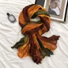 Bufanda para Mujer de Invierno de Alta Gama 2025 Nueva Bufanda Cálida a Prueba de Frío Versátil de Color Sólido Bufanda Plisada Chal Venta al por Mayor