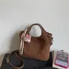 Bolsos de Moda de Este Año 2026 Nuevos Modelos Otoño e Invierno, Elegantes y Versátiles Bolsos de Hombro de Nicho, Bolsos Cruzados tipo Cubo Chic