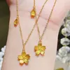 Tienda de Joyería Chapada en Oro Mismo Estilo Collar con Cadena Integrada de Flor de Cerezo para Mujer, Cadena para Clavícula de Imitación de Oro de Lujo Ligero de Alta Gama, Regalo para Mejor Amiga