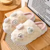 Lindas pantuflas de algodón para mujer, nuevo estilo de dibujos animados de invierno para parejas, para uso en interiores en casa, cálidas, de suela gruesa, pantuflas de felpa antideslizantes para hombre