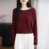 Ropa de punto para mujer 26º Otoño e Invierno Nuevo Estilo Sencillo Cuello Redondo Manga Larga Color Sólido Diseño Hueco Suéter Holgado Camiseta Base