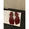 Sandálias vermelhas de salto alto estilo francês para mulheres, novo modelo de verão para uso ao ar livre, estilo fada popular com tiras finas, adequadas para combinar com vestidos, sapatos estilo romano