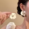 ¡Vacaciones en Chiang Mai! Pendientes de Botón de Flor Colorida con Pedrería Exagerada Estilo Retro Pendiente de Diseño Nicho Pendiente Estilo Resort de Playa