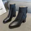 Botas de inverno de salto alto novo estilo britânico Botas Martinas botas de cano curto com salto grosso feminino 2026 botas de pelúcia marrom nude botas finas