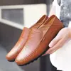 Zapatos Casuales de Piel para Hombre Primavera 2026 Nuevos Mocasines de Piel sin Cordones para Hombre al por Mayor Zapatos de Moda Tendencia para Hombre