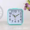 Reloj despertador silencioso Amazon transfronterizo para estudiantes, reloj de dormitorio, reloj despertador digital cuadrado pequeño, venta al por mayor del fabricante