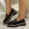 Comercio Electrónico Transfronterizo Otoño 2026 Mocasines Nuevos Talla Grande Casual Gamuza Estilo Británico Zapatos de Mujer Tacón Grueso Suela Gruesa Zapatos de Vestir