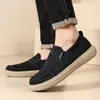 Nuevos zapatos de verano para hombre, de suela blanda, resistentes al desgaste, transpirables, ligeros, tipo slip-on, zapatos casuales para el día a día para papás