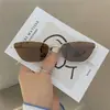 Óculos de Sol Quadrados Pequenos de Metal Europeus e Americanos Óculos de Sol Estilo Coreano Transfronteiriços para Homens e Mulheres Moda Tendência Óculos de Sol Celebridade da Internet Retrô Quadrados