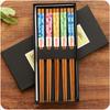 Caja de Regalo de Palillos de Bambú Estilo Japonés Palillos de Bambú de Dibujos Animados 5 Pares Juego de Cubiertos Portátil Hogar Palillos de Flor de Cerezo