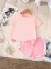 Venda por atacado direto da fábrica: Conjunto de Roupas Infantis para Meninas - Verão, Estampa de Desenho Animado, Cor Sólida Branca, Manga Curta, Shorts Confortáveis