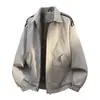 Jaqueta casual de outono e inverno, estilo novo, gola virada, fleece espesso com três listras, corte solto, estilo coreano moderno, nicho