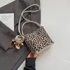 Bolso Cubo para Mujer 2026 Primavera Nuevo Bolso de Nicho para Mujer de Alto Valor Estampado de Leopardo Elegante Bolso de Hombro Cruzado Pequeño