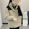 Chaqueta de Esquí para Mujer Tres en Uno de Otoño e Invierno Conjunto de Dos Piezas Grueso y Desmontable con Forro Polar Ropa de Montañismo Impermeable a Prueba de Viento