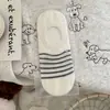 Meias Listradas Leite e Sal Femininas Curtas de Verão Finas de Cano Baixo Antiderrapantes que Não Caem Invisíveis Meias Cano Baixo Estilo Básico para Todas as Estações