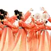 Figurinos de Performance para o Início do Verão Infantil: Um Traje de Dança Clássica para Menina no Estilo das Dinastias Han e Tang, Apresentando um Tema de uma Menina Dançando Embriagada com Borboletas na Brisa da Primavera